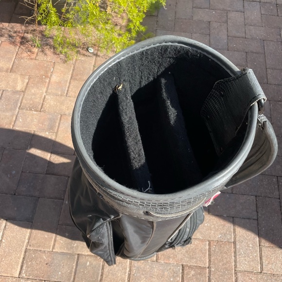 Club King Golf Cart Bag
With shoulder strap - Picture 7 of 12